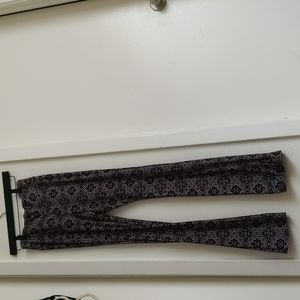 Purple retro pattern pants with wide legs